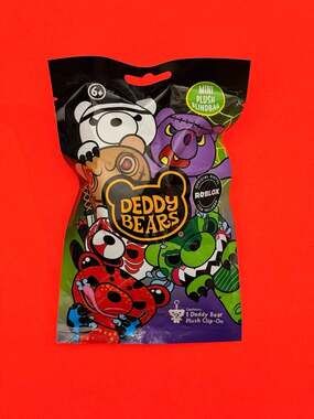 Deddy Bears Series 5 Mini Plush Clip-On Blind Bag